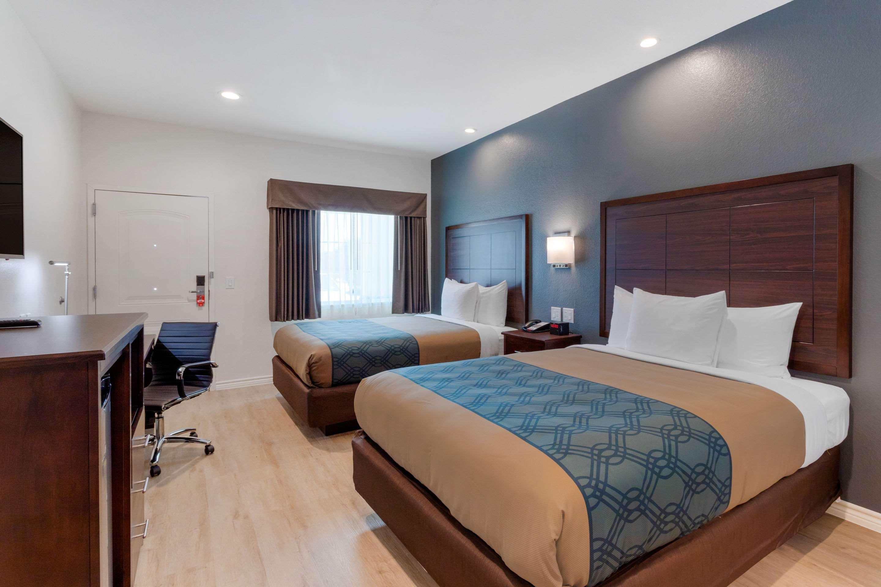 Econo Lodge Houston Exterior photo